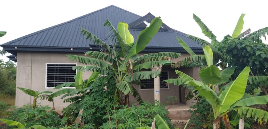 4 BEDROOM APARTMENT FORSALE @ BIBIANI LINESO, NEAR P.M. BREAD.