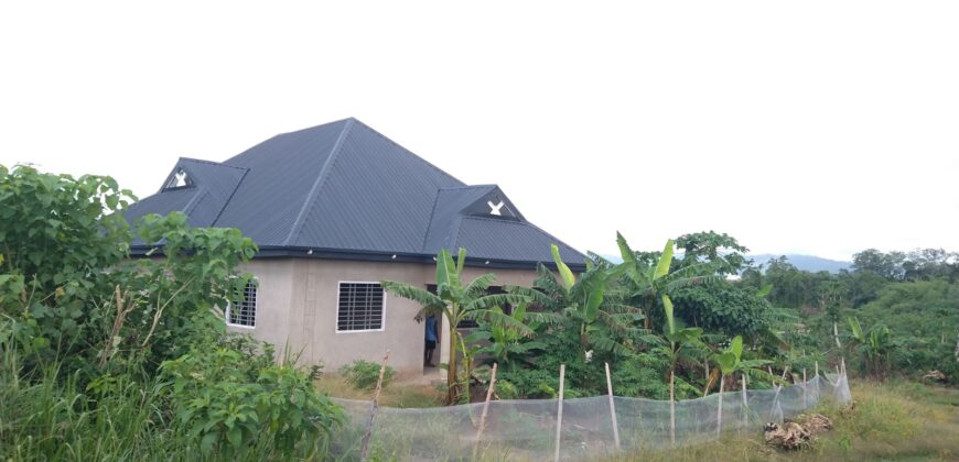 4 BEDROOM APARTMENT FORSALE @ BIBIANI LINESO, NEAR P.M. BREAD.