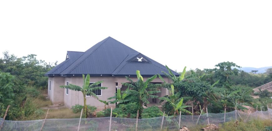 4 BEDROOM APARTMENT FORSALE @ BIBIANI LINESO, NEAR P.M. BREAD.