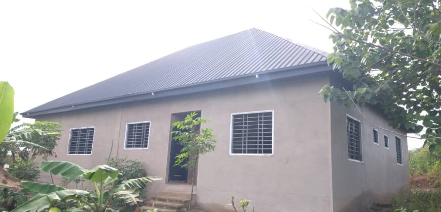 4 BEDROOM APARTMENT FORSALE @ BIBIANI LINESO, NEAR P.M. BREAD.