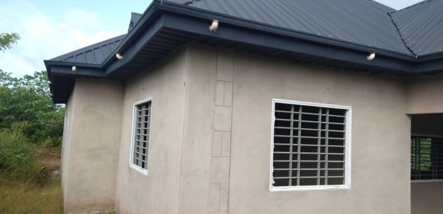 4 BEDROOM APARTMENT FORSALE @ BIBIANI LINESO, NEAR P.M. BREAD.