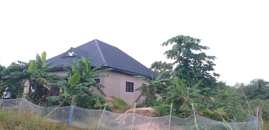 4 BEDROOM APARTMENT FORSALE @ BIBIANI LINESO, NEAR P.M. BREAD.